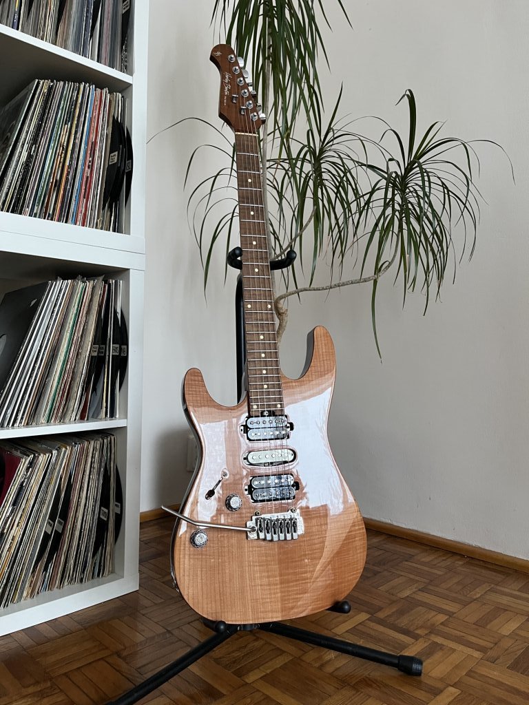 Harley Benton Fusion — reparație headstock rupt