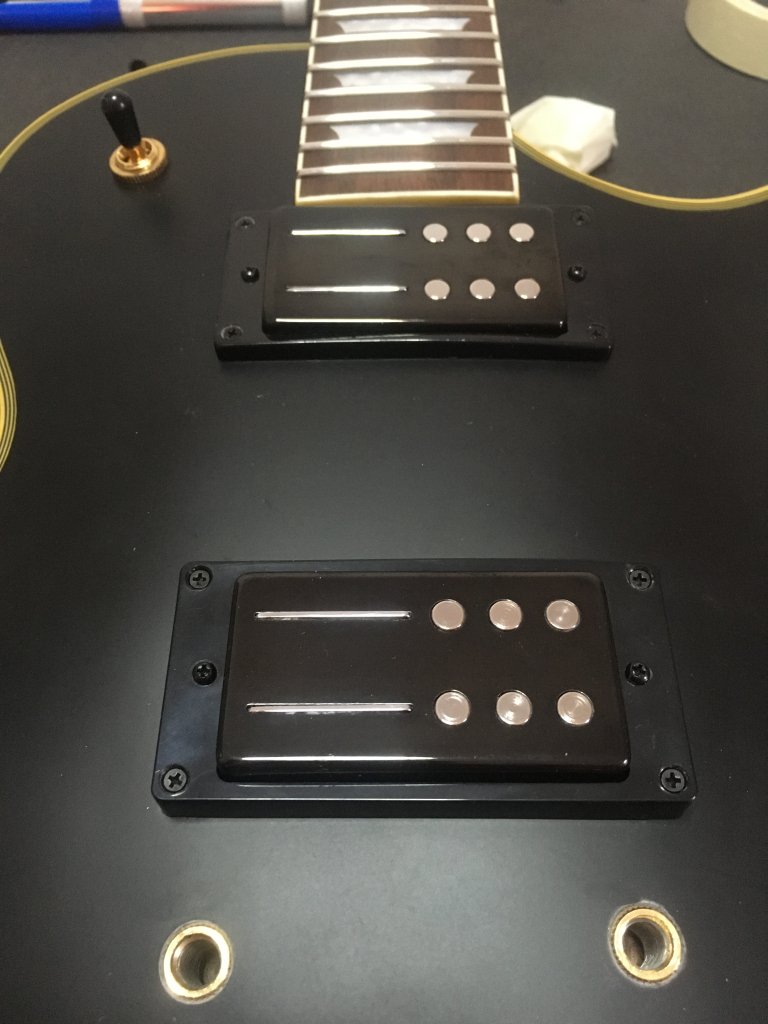 Harley Benton LP — rectificare taste, înlocuire componente și setup
