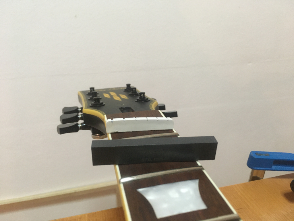 Harley Benton LP — rectificare taste, înlocuire componente și setup