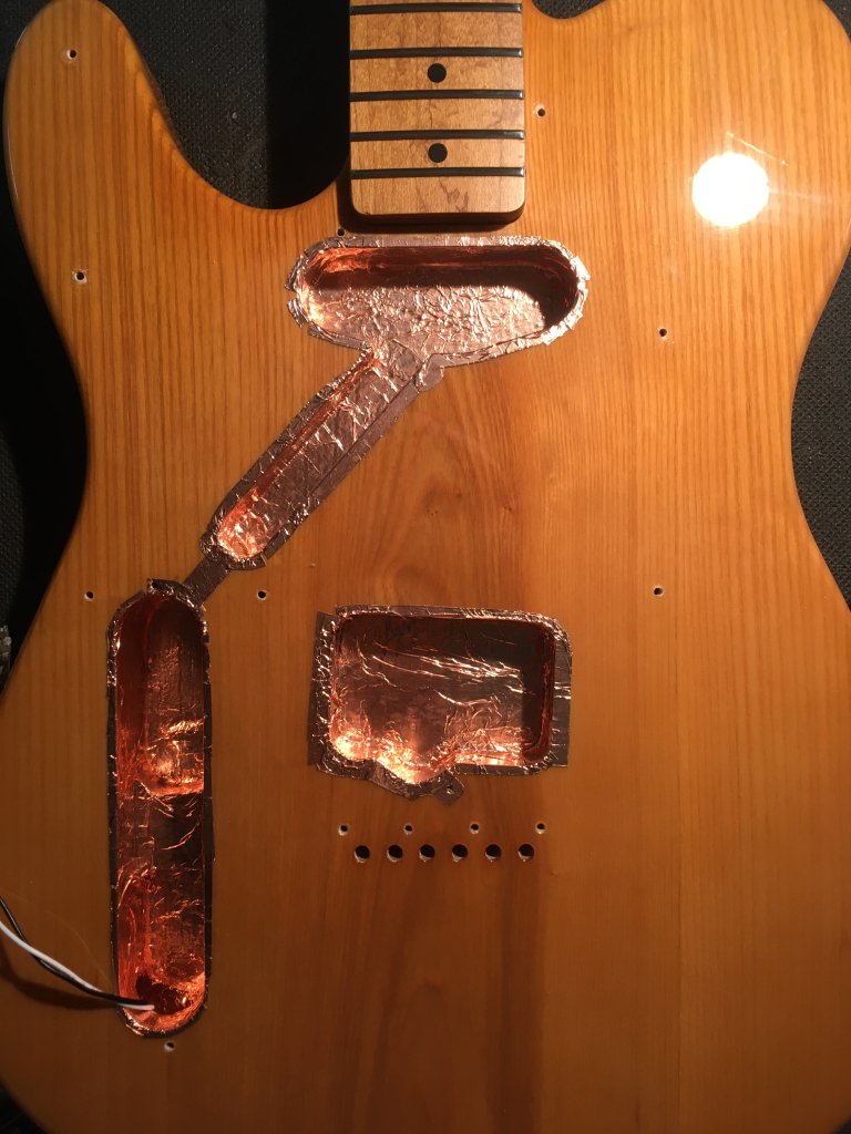 Harley Benton TE-52 — frezare cavitate doză, prăguș personalizat, rectificare taste și setup