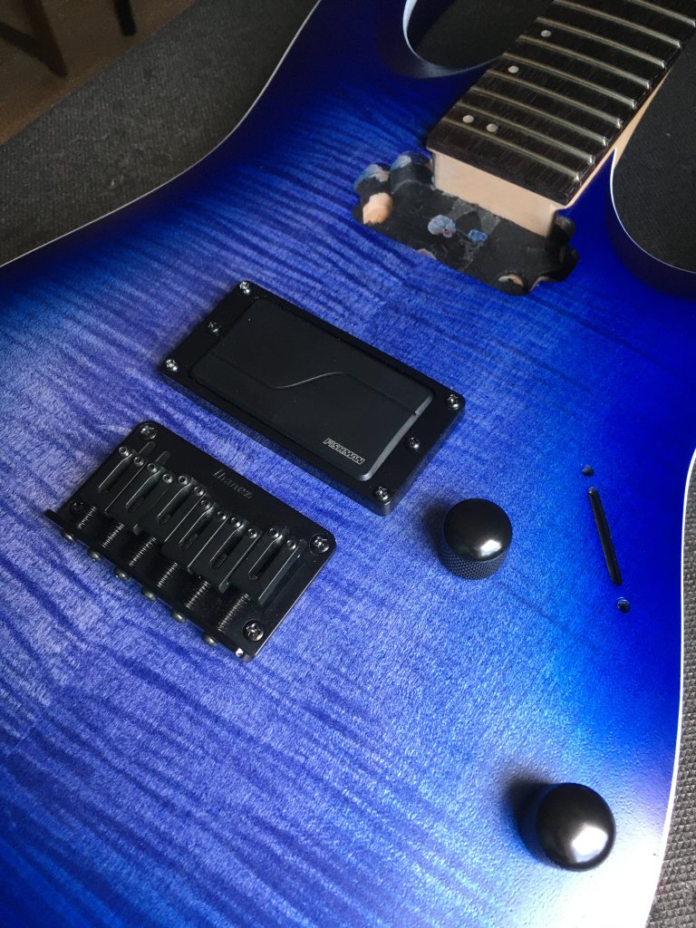 Ibanez RGA — instalare doză activă Fishman Fluence