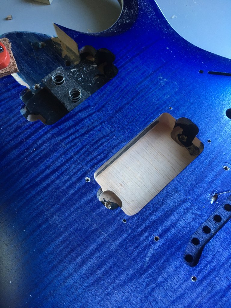 Ibanez RGA — instalare doză activă Fishman Fluence