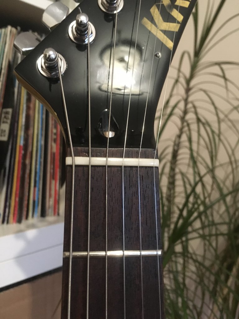 Kramer — retastare, corectare nut slot & nut personalizat din os