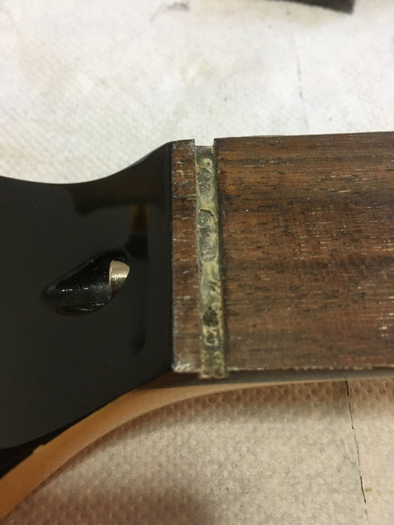 Kramer — retastare, corectare nut slot & nut personalizat din os