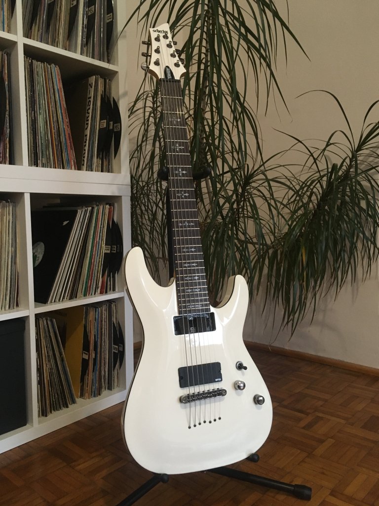 Schecter Demon — instalare doză activă EMG 81