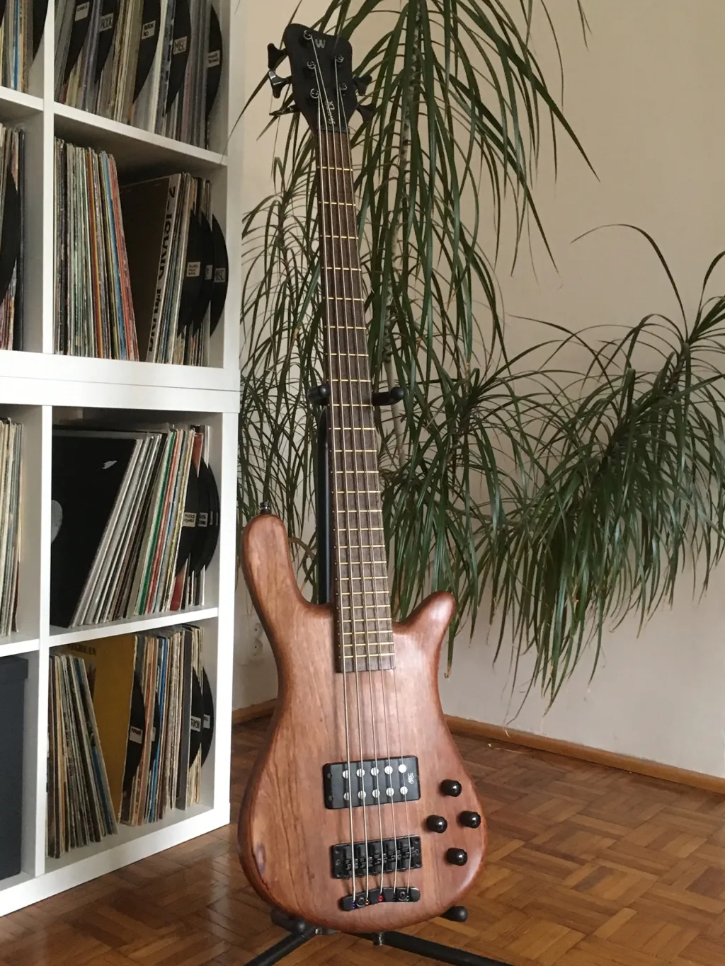 Warwick bass — corectare profil grif, rectificare taste, înlocuire nut & setup